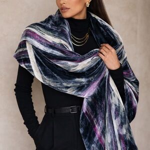 Saldarini 1882 Silk Velvet Oversized Scarf